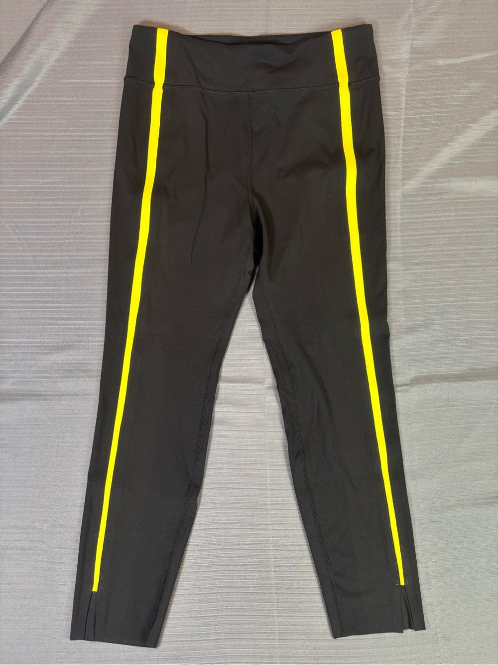 ZYIA Active Leggings Size 12 Black Neon Yellow Reflective Stripe Crop Athletic